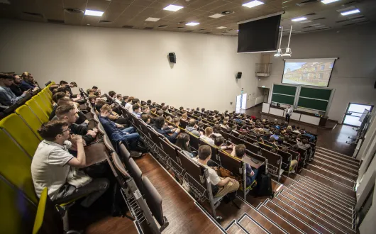 aula ze studentami