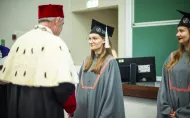 Uroczyste wręczenie dyplomów przez Dziekana i Rektora