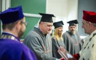 Uroczyste wręczenie dyplomów przez Dziekana i Rektora